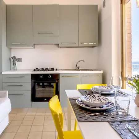 شقة Residenza Fronte Mare. 6 Posti Letto